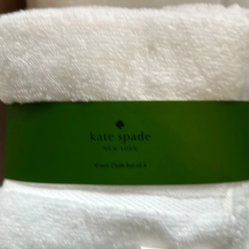 Kate ♠️ Spade Harrington Towel Set set of 8!